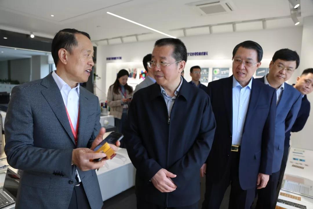 威海市委常委、市紀(jì)委書記、市監(jiān)委主任傅遜到聯(lián)橋集團(tuán)調(diào)研