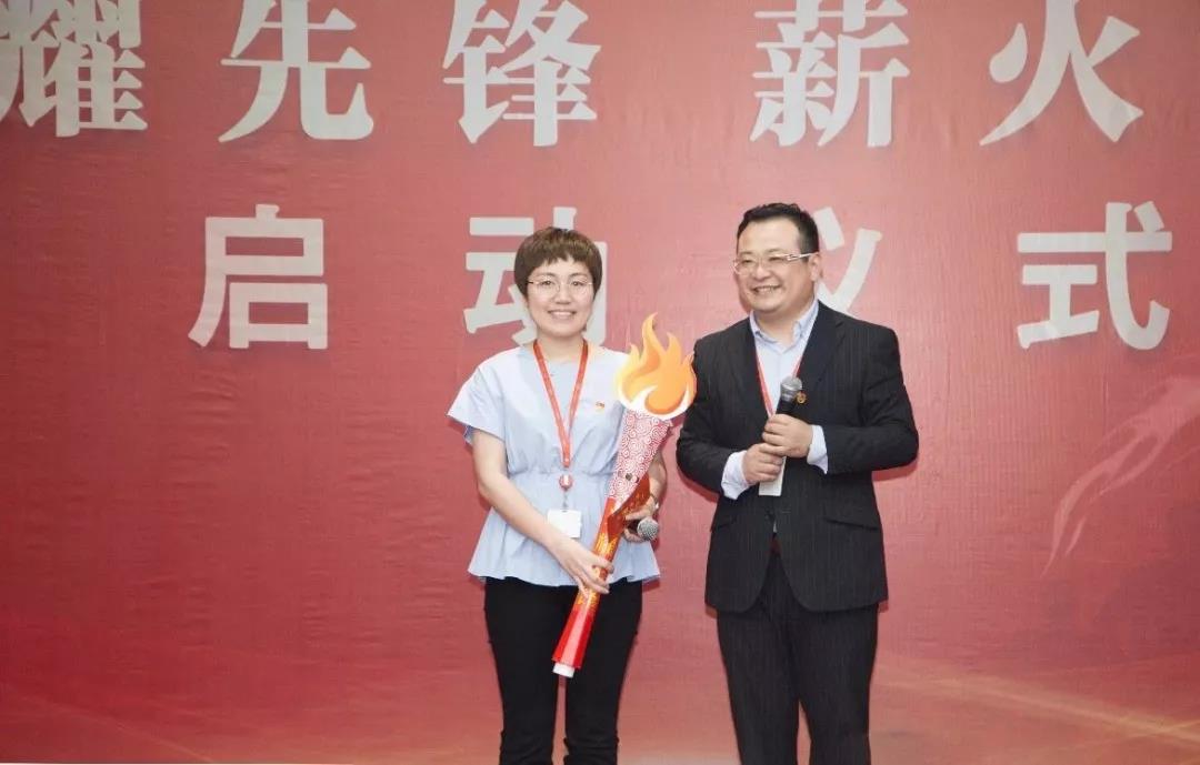 光耀先鋒  薪火接力 傳遞先鋒精神，開拓全新事業(yè)   張建軍—葉根源(圖1)